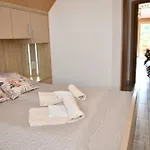 公寓 Zoeldalma Apartmanhaz *