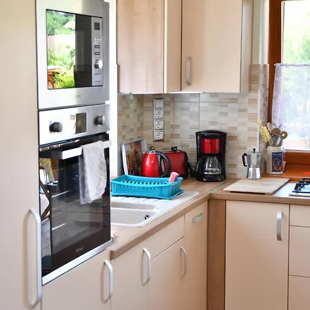 Zoeldalma Apartmanhaz * Balatonalmádi