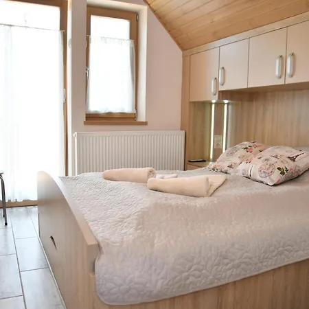 Apartament Zoeldalma Apartmanhaz