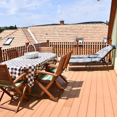 Apartament Zoeldalma Apartmanhaz *