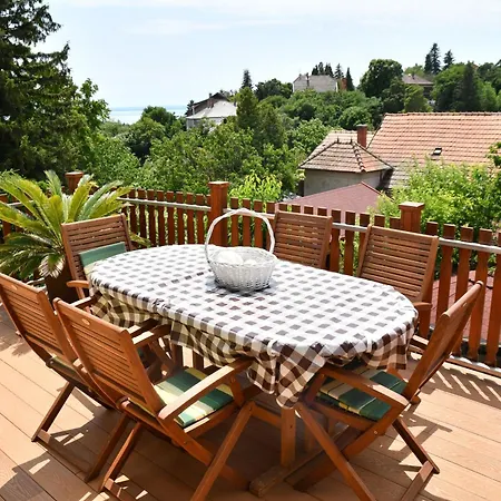 Zoeldalma Apartmanhaz Apartament