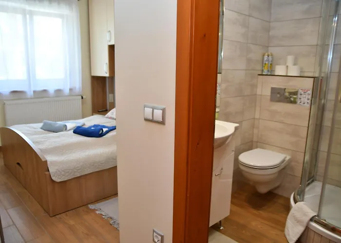 Zoeldalma Apartmanhaz *