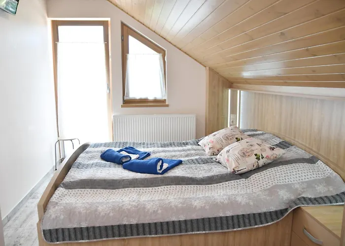 Apartment Zoeldalma Apartmanhaz Balatonalmádi