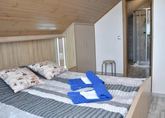 Zoeldalma Apartmanhaz Apartment Balatonalmádi