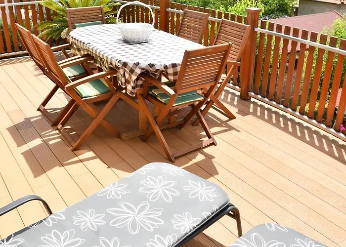 Apartment Zoeldalma Apartmanhaz Balatonalmádi